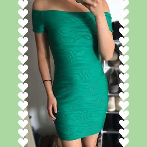 Off The Shoulder Green Bodycon Dress